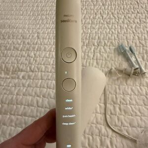 Philips Sonicare White Electric Toothbrush